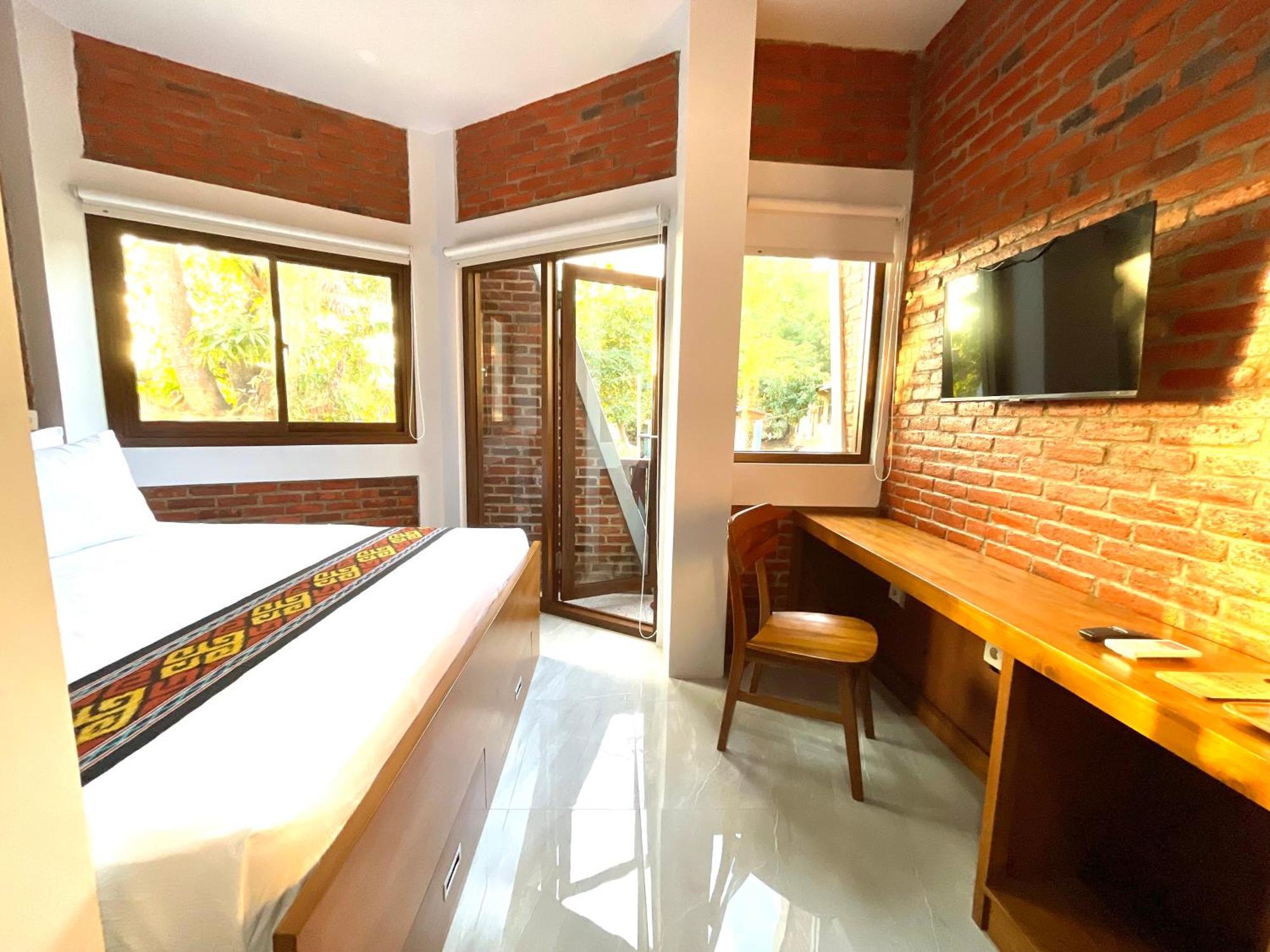 Puu Pau Hotel & Coffee Shop Labuan Bajo Buitenkant foto